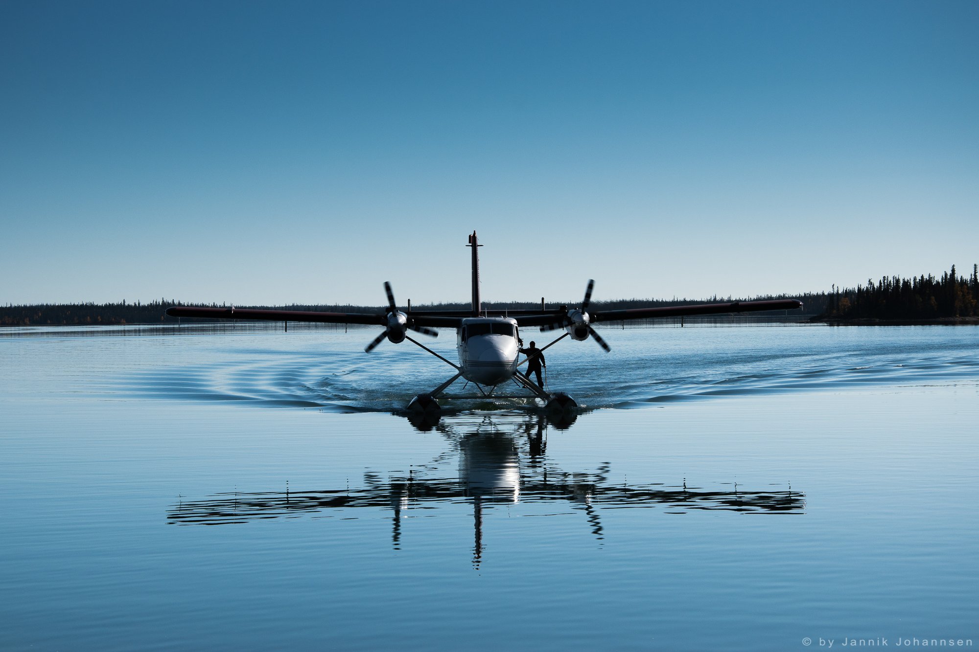 Atterrissage d'un hydravion à flotteurs-Été-Jannik Johannsen-Horizontal