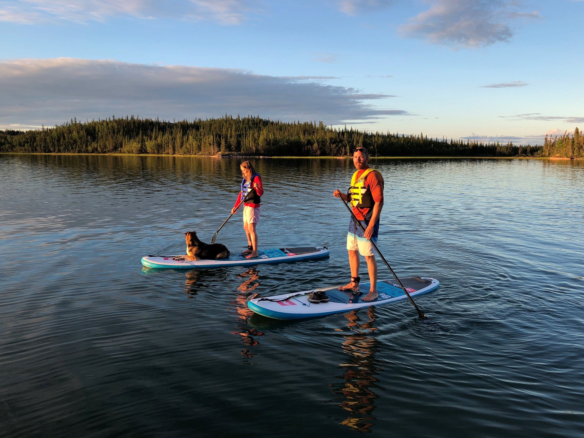 SUP boarding-Eté-Tessa MacIntosh-Horizontal