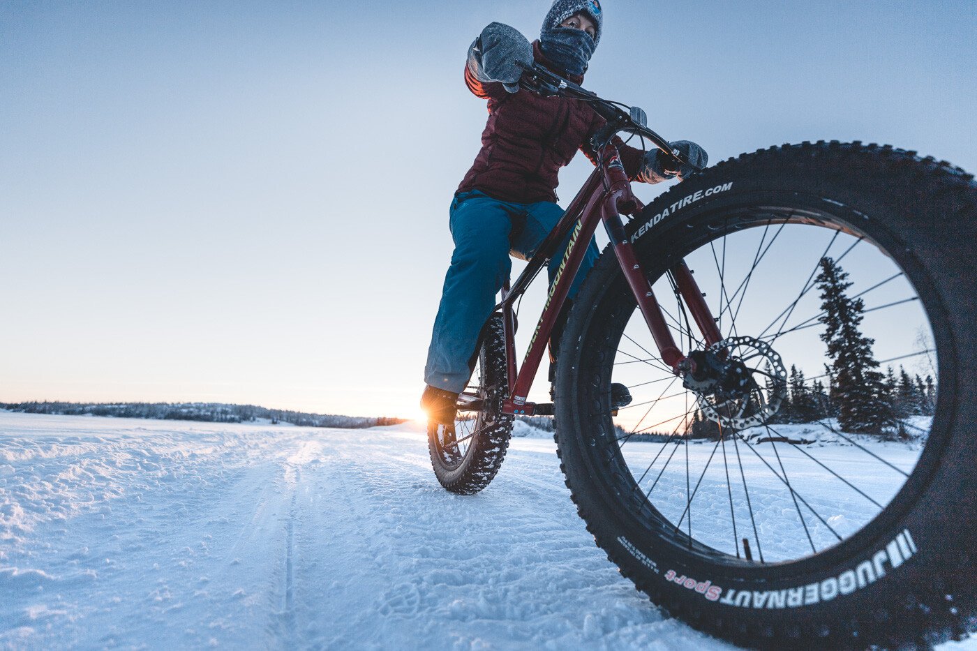 Fatbike sur le lac_Martina Gebarovksa_Winter (3)