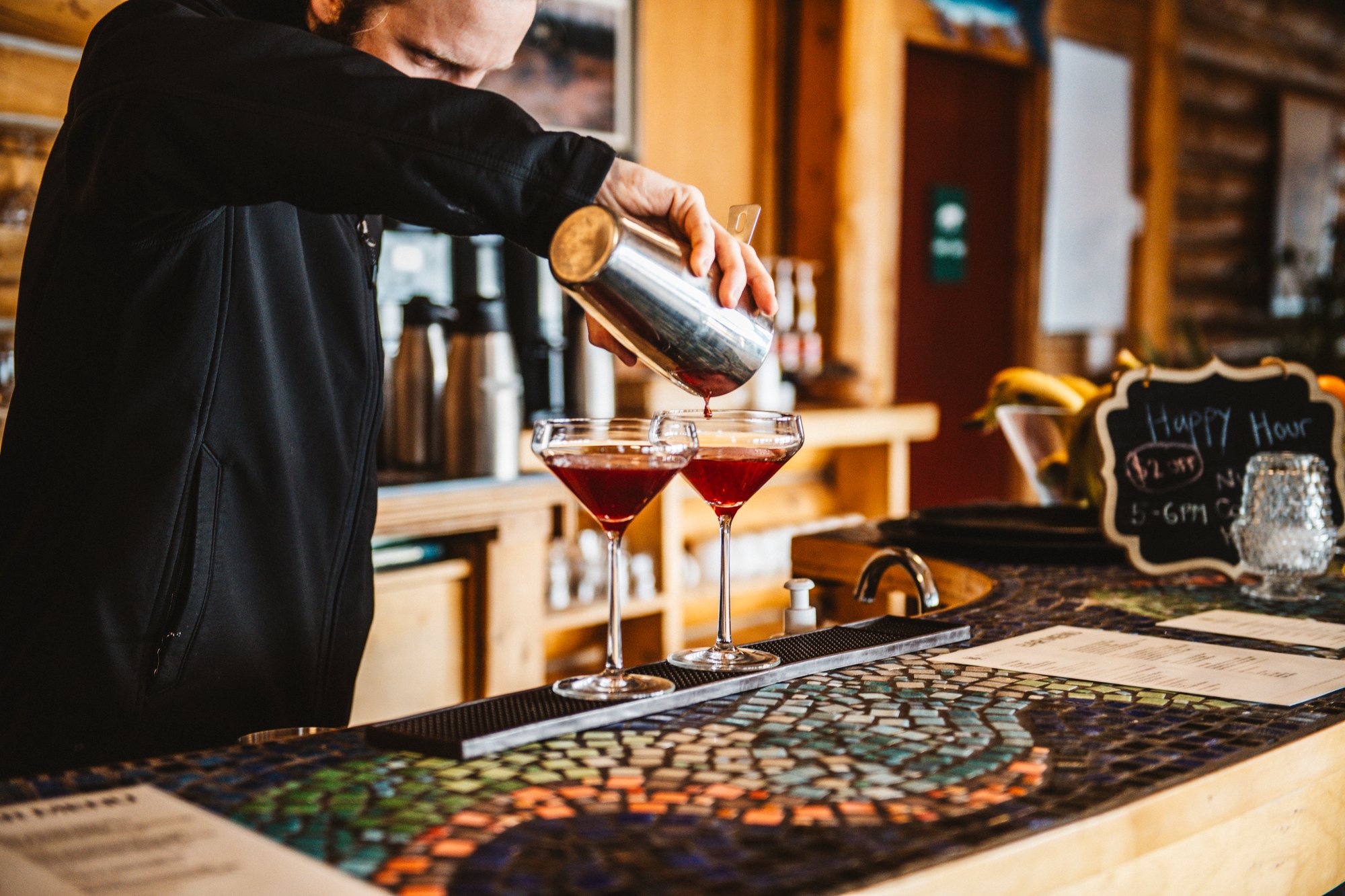 Blachford-Lodge-Happy-Hour Blachford-Lodge-Happy-Hour