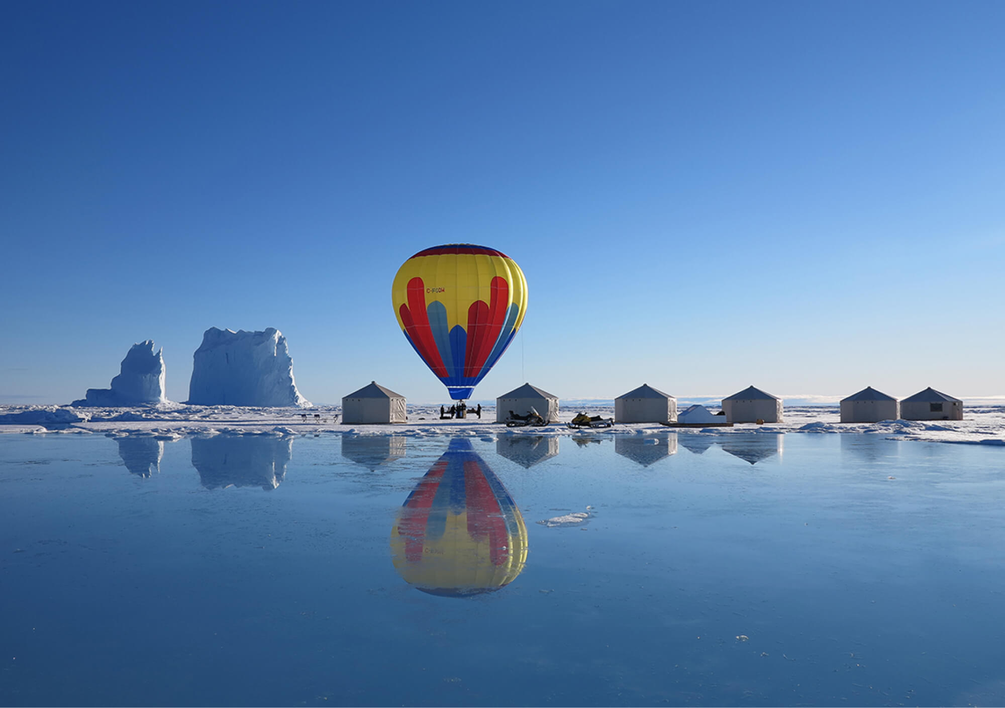 5-premium-hot-air-balloon-at-deluxe-private-journey-arctic-polar-adventure-arctic-kingdom